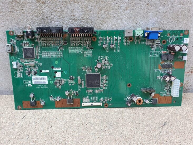 36330-Printplaat-TV-receiver-detail-Holland-Recycling