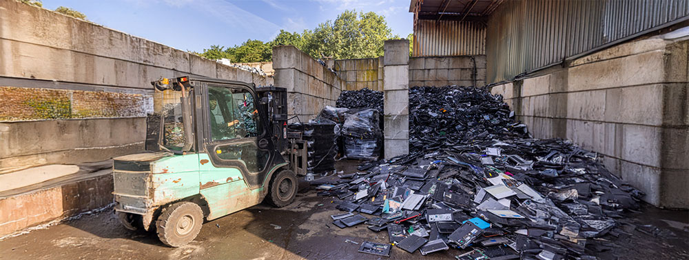 Holland-Recycling-Elecktronica-Recycling-Laptops-Recycling-1